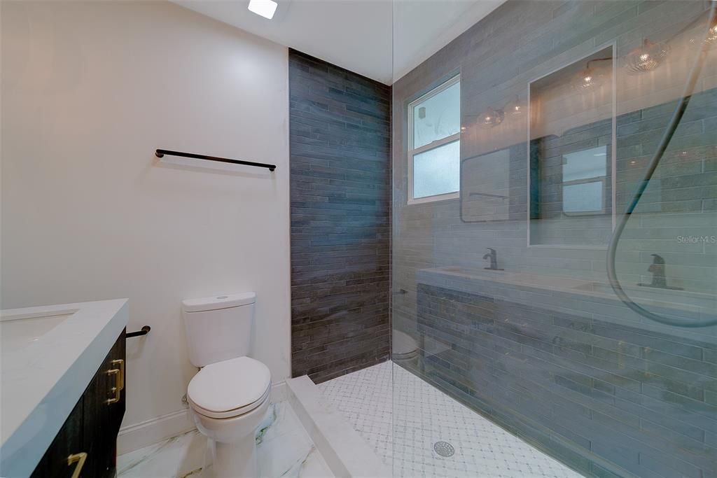 For Sale: $699,000 (3 beds, 2 baths, 1468 Square Feet)