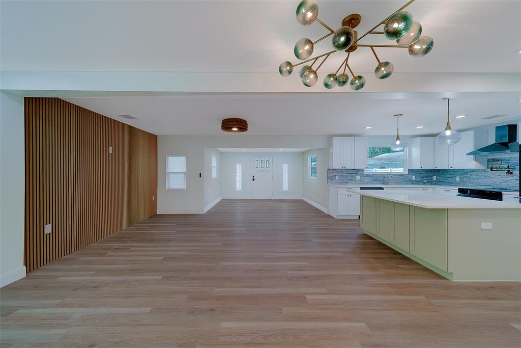 For Sale: $699,000 (3 beds, 2 baths, 1468 Square Feet)