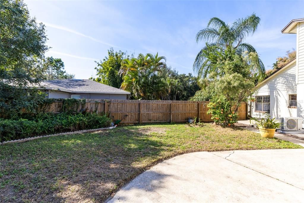 Activo con contrato: $374,900 (3 camas, 2 baños, 1464 Pies cuadrados)