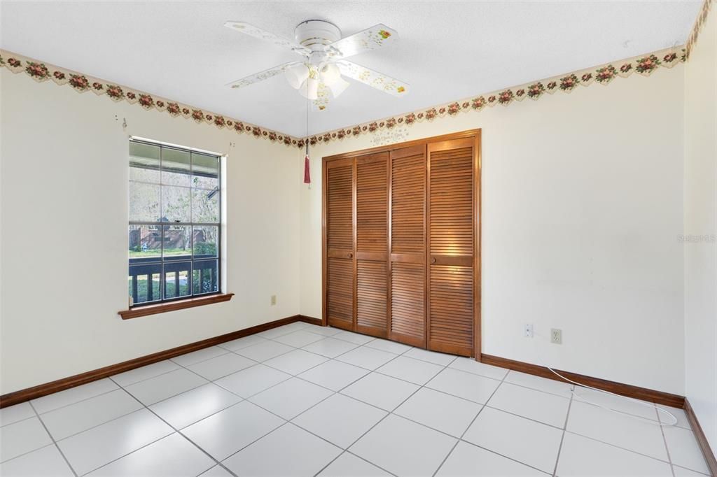 Activo con contrato: $374,900 (3 camas, 2 baños, 1464 Pies cuadrados)