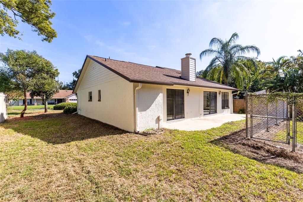 Activo con contrato: $374,900 (3 camas, 2 baños, 1464 Pies cuadrados)