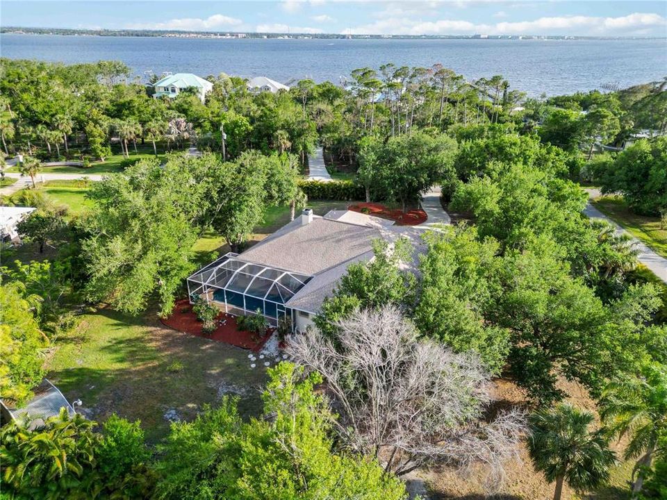 For Sale: $695,000 (4 beds, 3 baths, 2897 Square Feet)