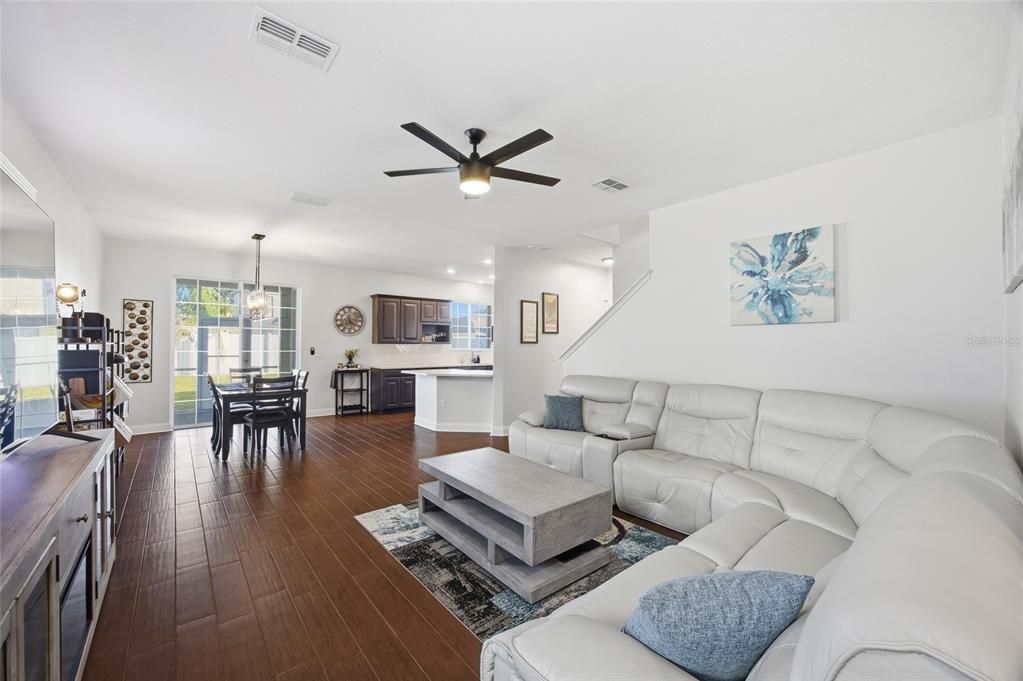 待售: $358,000 (3 贝兹, 2 浴室, 1860 平方英尺)