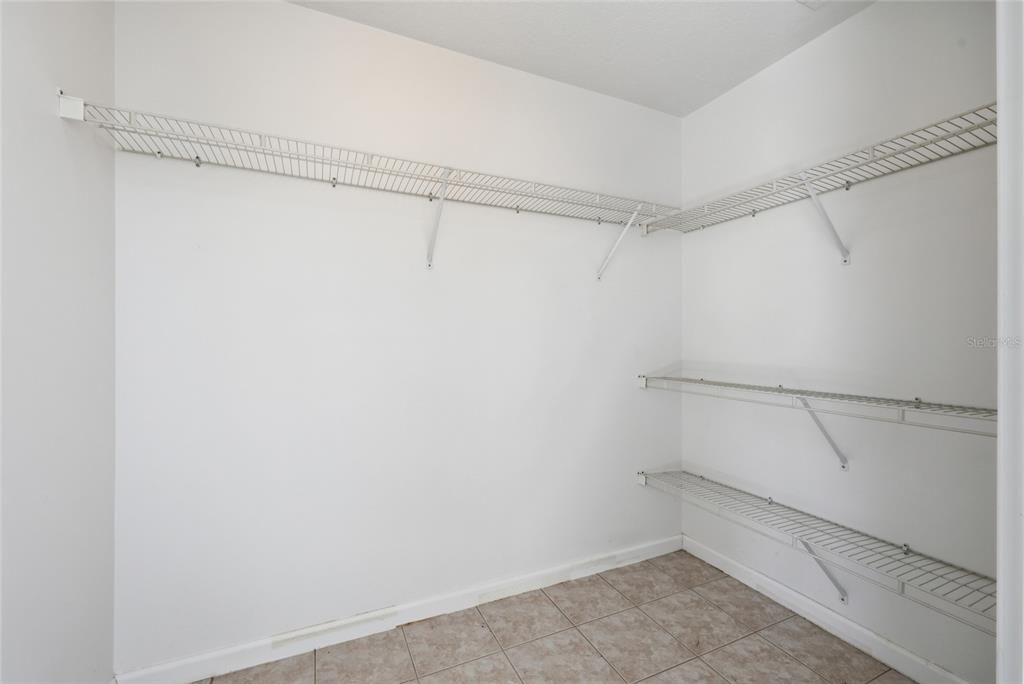 На продажу: $254,000 (3 спален, 2 ванн, 1206 Квадратных фут)