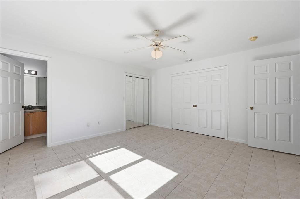 На продажу: $254,000 (3 спален, 2 ванн, 1206 Квадратных фут)