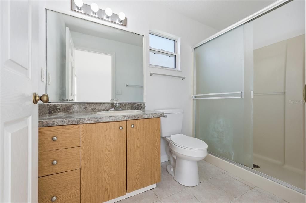 На продажу: $254,000 (3 спален, 2 ванн, 1206 Квадратных фут)