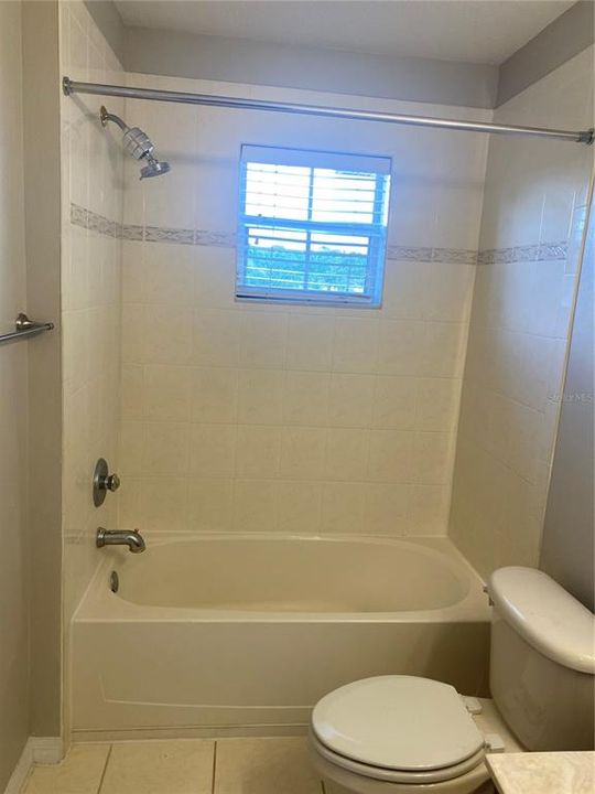 В аренду: $1,900 (2 спален, 2 ванн, 1322 Квадратных фут)