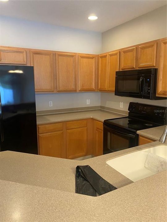 В аренду: $1,900 (2 спален, 2 ванн, 1322 Квадратных фут)