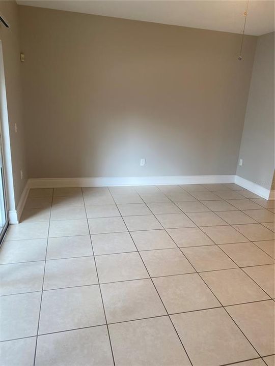 В аренду: $1,900 (2 спален, 2 ванн, 1322 Квадратных фут)