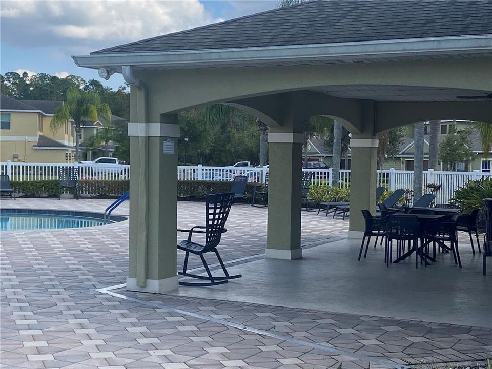 В аренду: $1,900 (2 спален, 2 ванн, 1322 Квадратных фут)