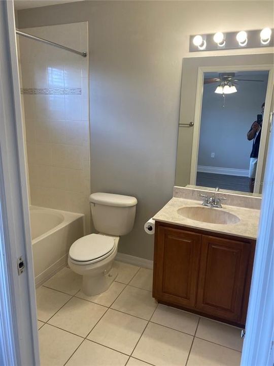 В аренду: $1,900 (2 спален, 2 ванн, 1322 Квадратных фут)