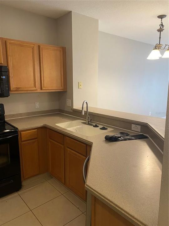 В аренду: $1,900 (2 спален, 2 ванн, 1322 Квадратных фут)