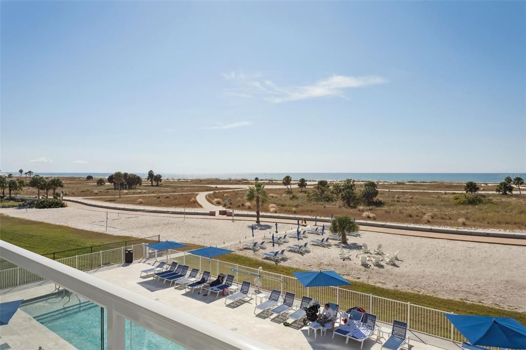 待售: $1,079,000 (2 贝兹, 2 浴室, 1009 平方英尺)