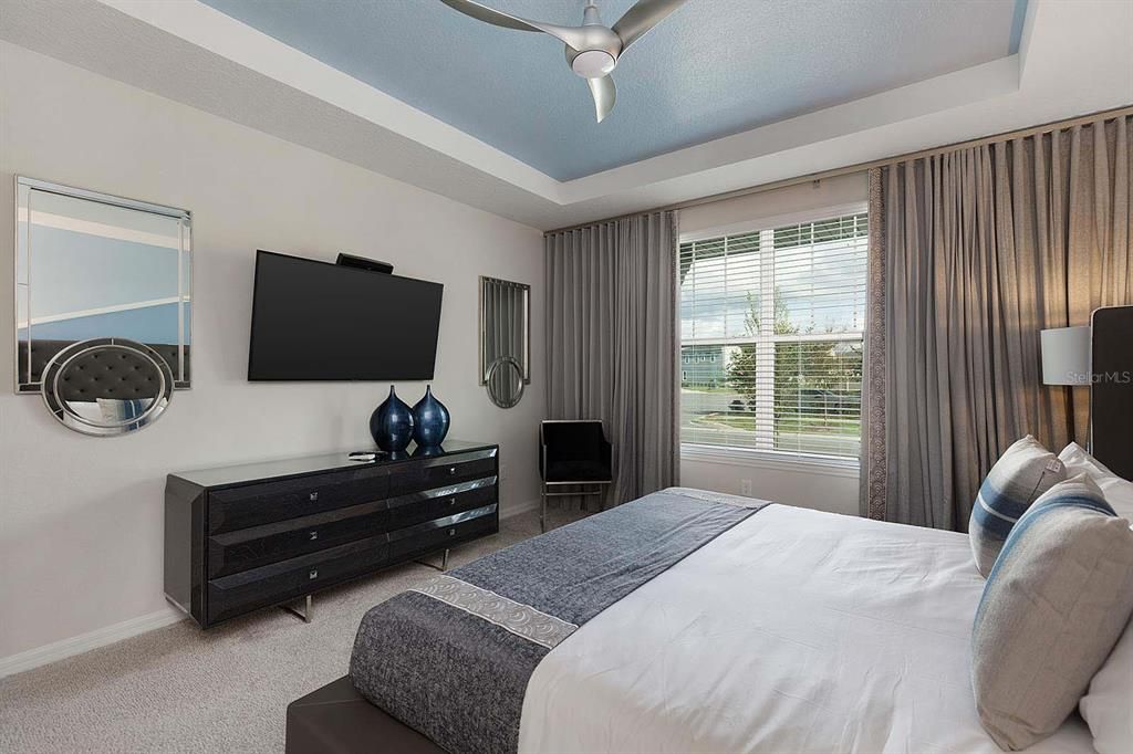 For Sale: $815,000 (9 beds, 6 baths, 4828 Square Feet)