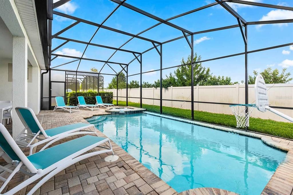 For Sale: $815,000 (9 beds, 6 baths, 4828 Square Feet)