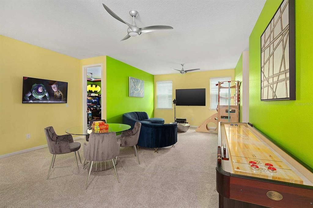 For Sale: $815,000 (9 beds, 6 baths, 4828 Square Feet)