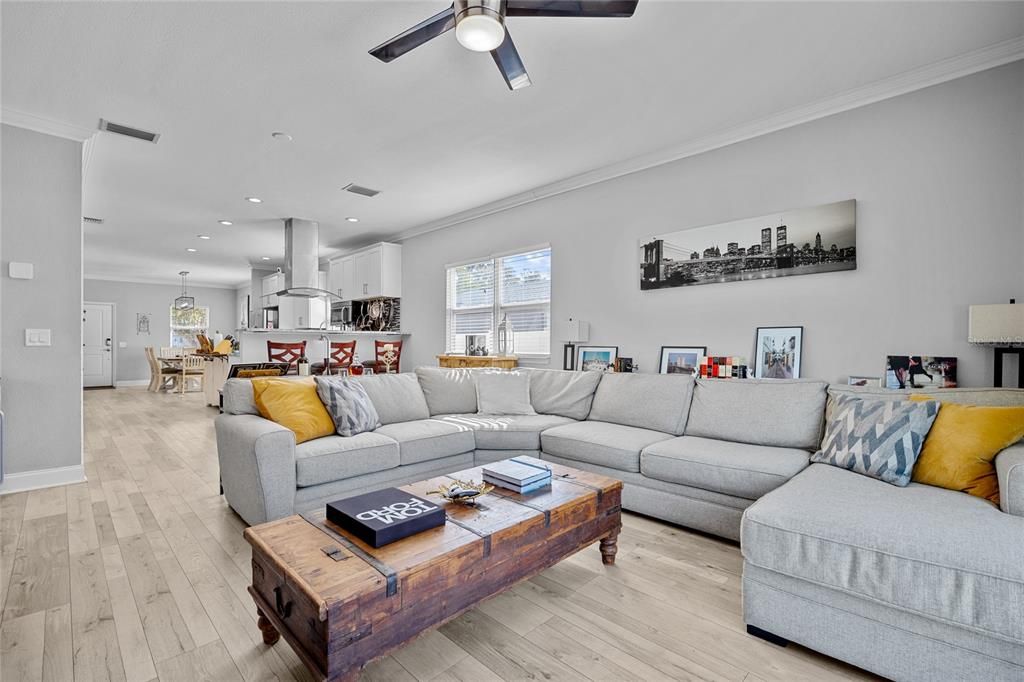 For Sale: $699,000 (3 beds, 2 baths, 1716 Square Feet)