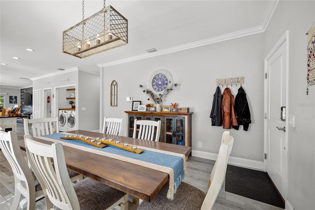 For Sale: $699,000 (3 beds, 2 baths, 1716 Square Feet)