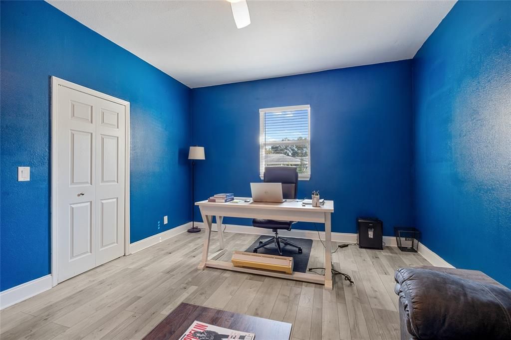 For Sale: $699,000 (3 beds, 2 baths, 1716 Square Feet)