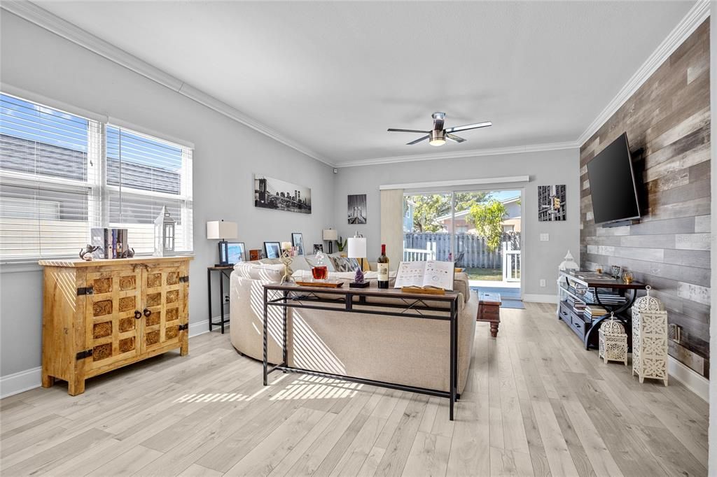 For Sale: $699,000 (3 beds, 2 baths, 1716 Square Feet)