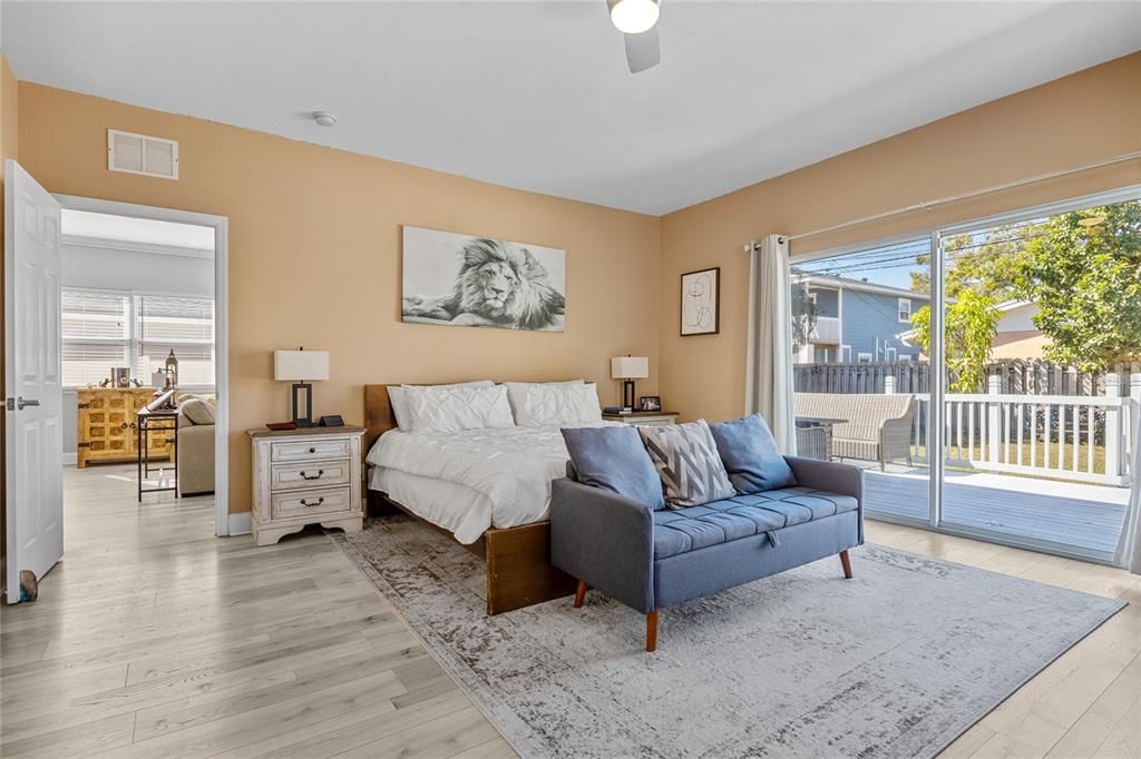 For Sale: $699,000 (3 beds, 2 baths, 1716 Square Feet)