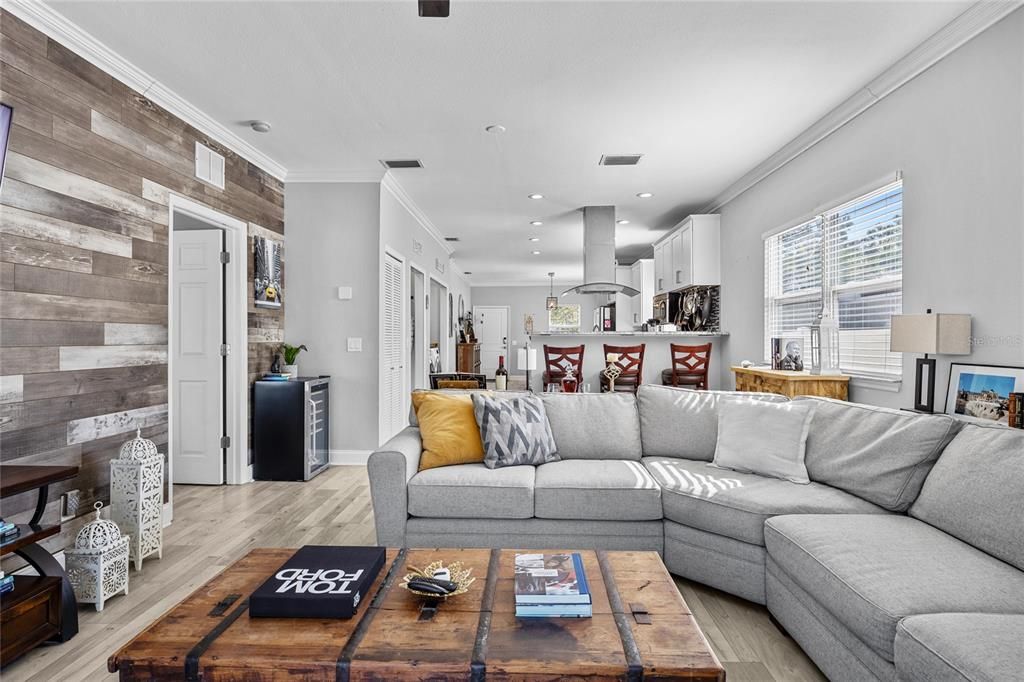 For Sale: $699,000 (3 beds, 2 baths, 1716 Square Feet)