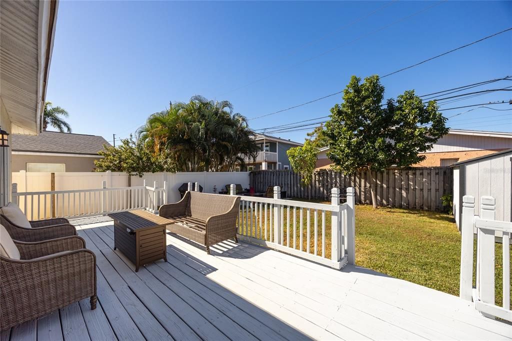 For Sale: $699,000 (3 beds, 2 baths, 1716 Square Feet)