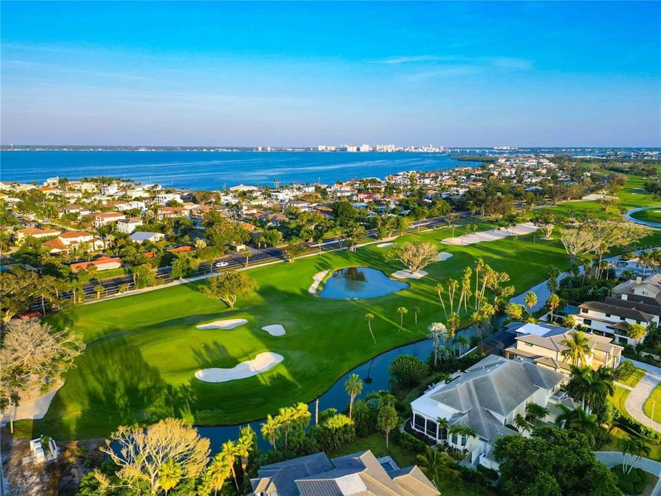 待售: $1,100,000 (2 贝兹, 2 浴室, 1409 平方英尺)