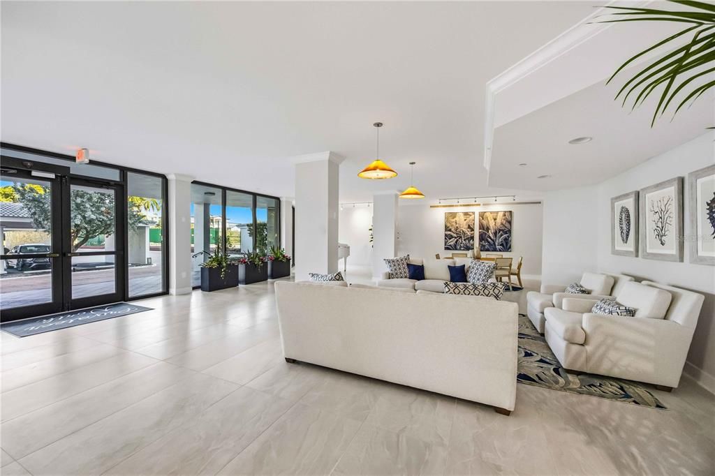 待售: $1,100,000 (2 贝兹, 2 浴室, 1409 平方英尺)