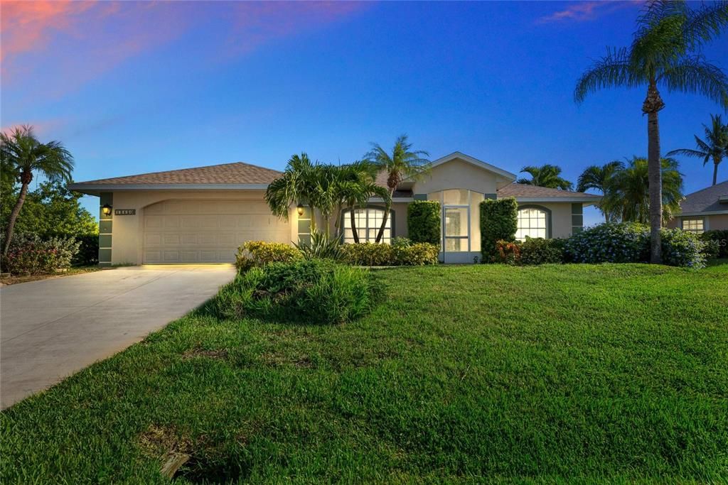 Recently Rented: $2,599 (3 beds, 2 baths, 1948 Square Feet)