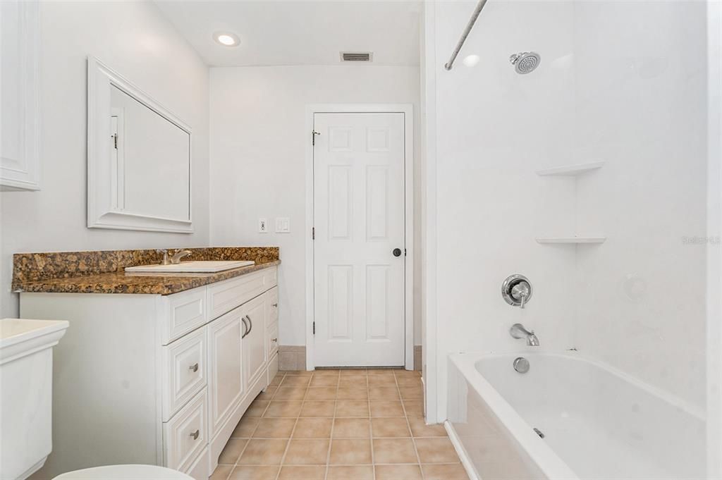 For Sale: $575,000 (4 beds, 2 baths, 1882 Square Feet)