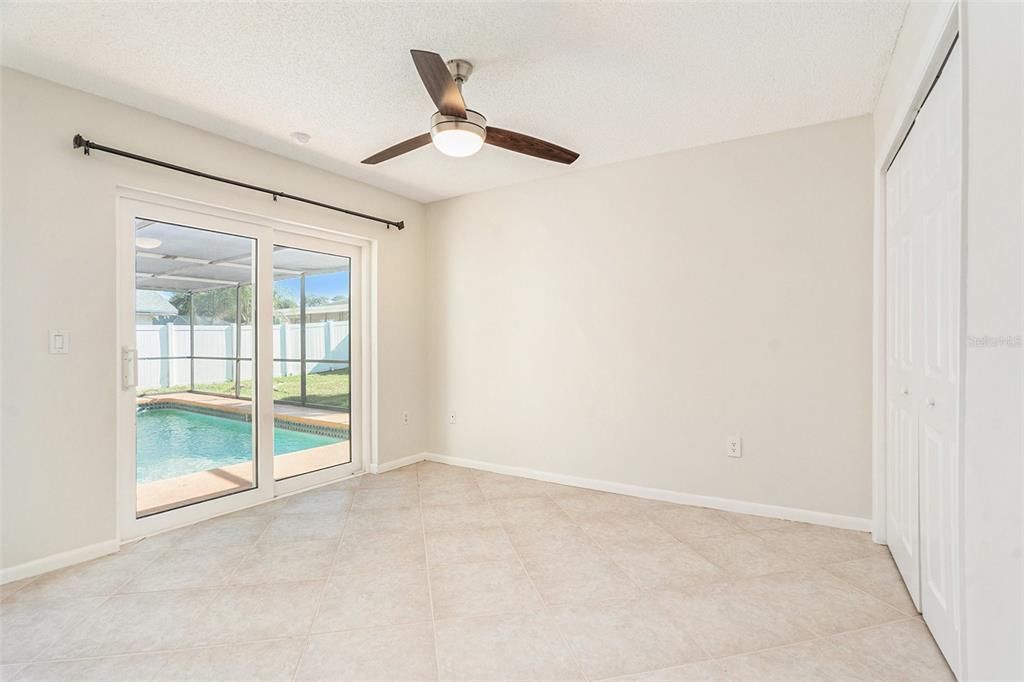 For Sale: $575,000 (4 beds, 2 baths, 1882 Square Feet)