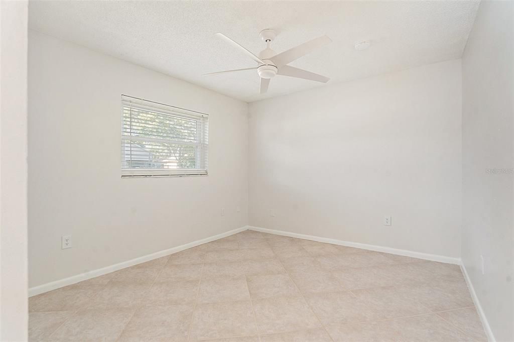 For Sale: $575,000 (4 beds, 2 baths, 1882 Square Feet)