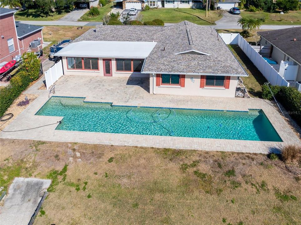 En Venta: $679,000 (4 camas, 2 baños, 1962 Pies cuadrados)