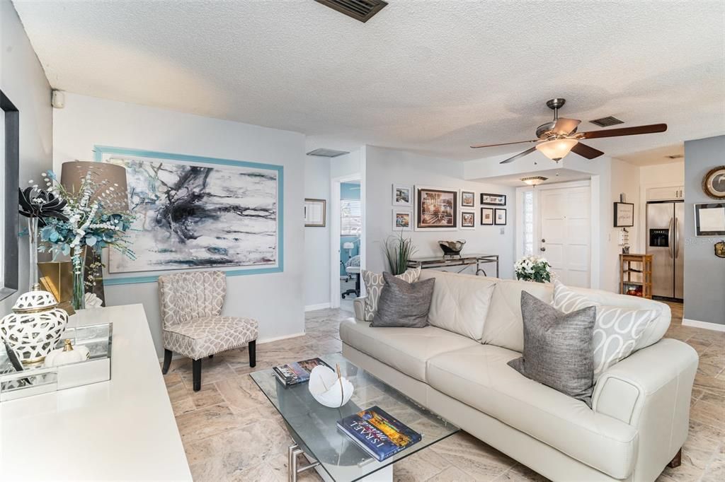 For Sale: $354,900 (3 beds, 2 baths, 1701 Square Feet)