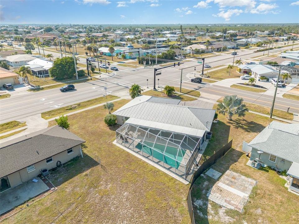 For Sale: $354,900 (3 beds, 2 baths, 1701 Square Feet)