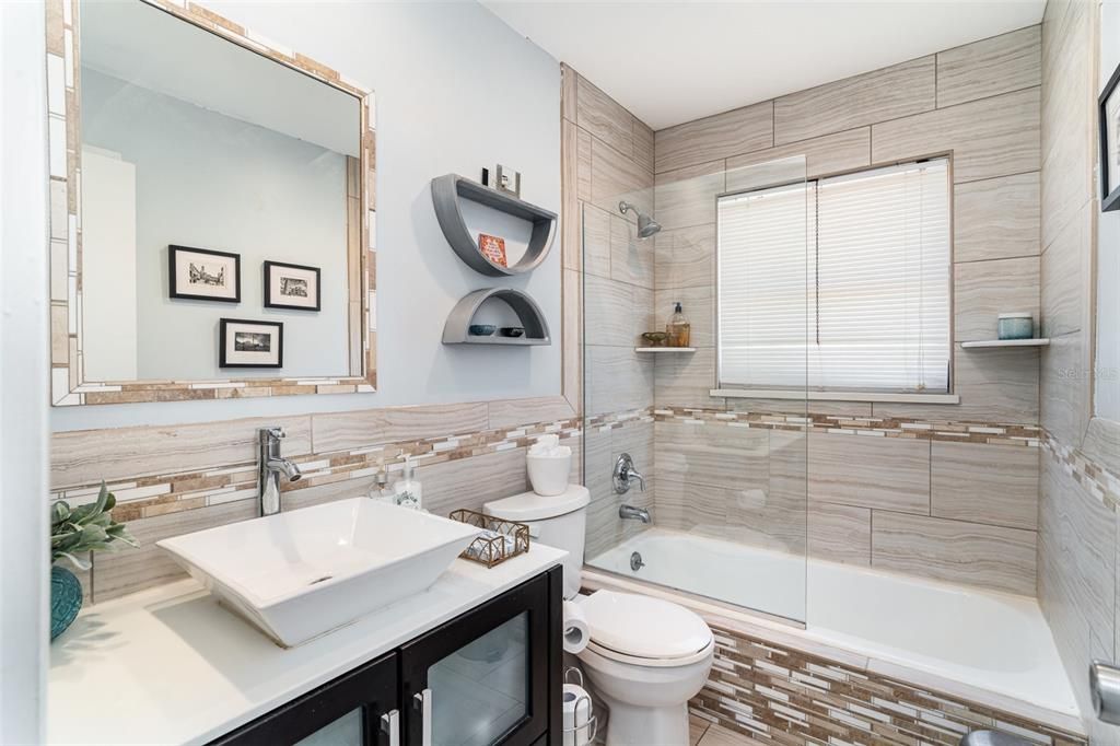 For Sale: $354,900 (3 beds, 2 baths, 1701 Square Feet)