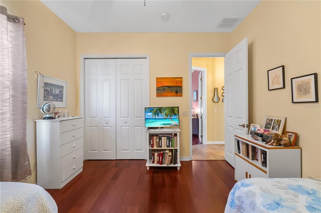 For Sale: $475,000 (3 beds, 2 baths, 2354 Square Feet)