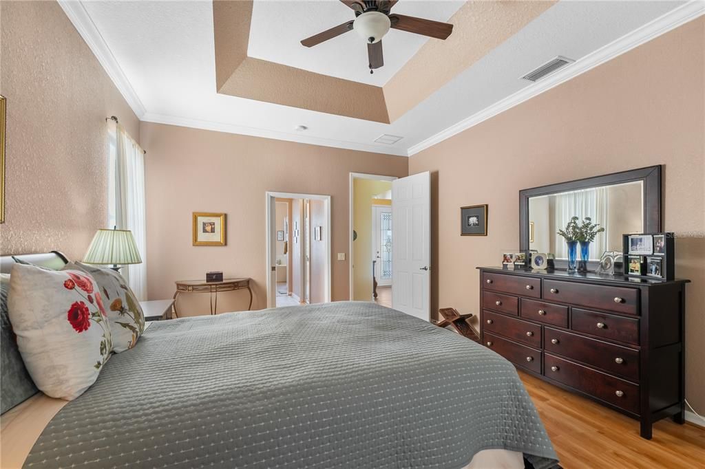 For Sale: $475,000 (3 beds, 2 baths, 2354 Square Feet)