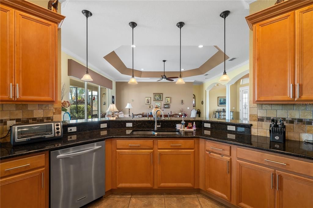 For Sale: $475,000 (3 beds, 2 baths, 2354 Square Feet)