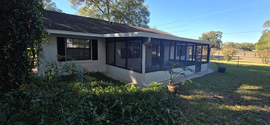 For Rent: $1,775 (3 beds, 2 baths, 1490 Square Feet)