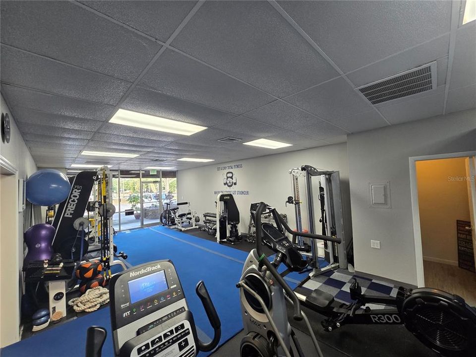 На продажу: $139,900 (0 спален, 0 ванн, 714 Квадратных фут)