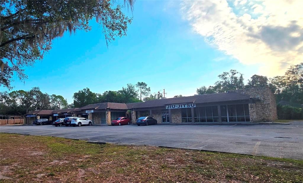 На продажу: $139,900 (0 спален, 0 ванн, 714 Квадратных фут)