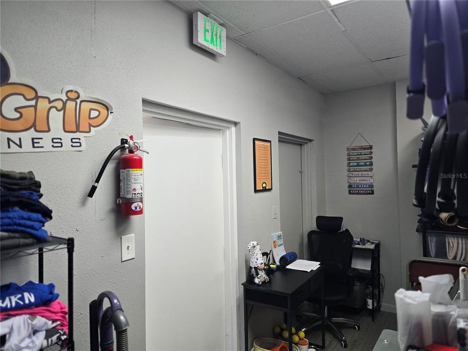 На продажу: $139,900 (0 спален, 0 ванн, 714 Квадратных фут)