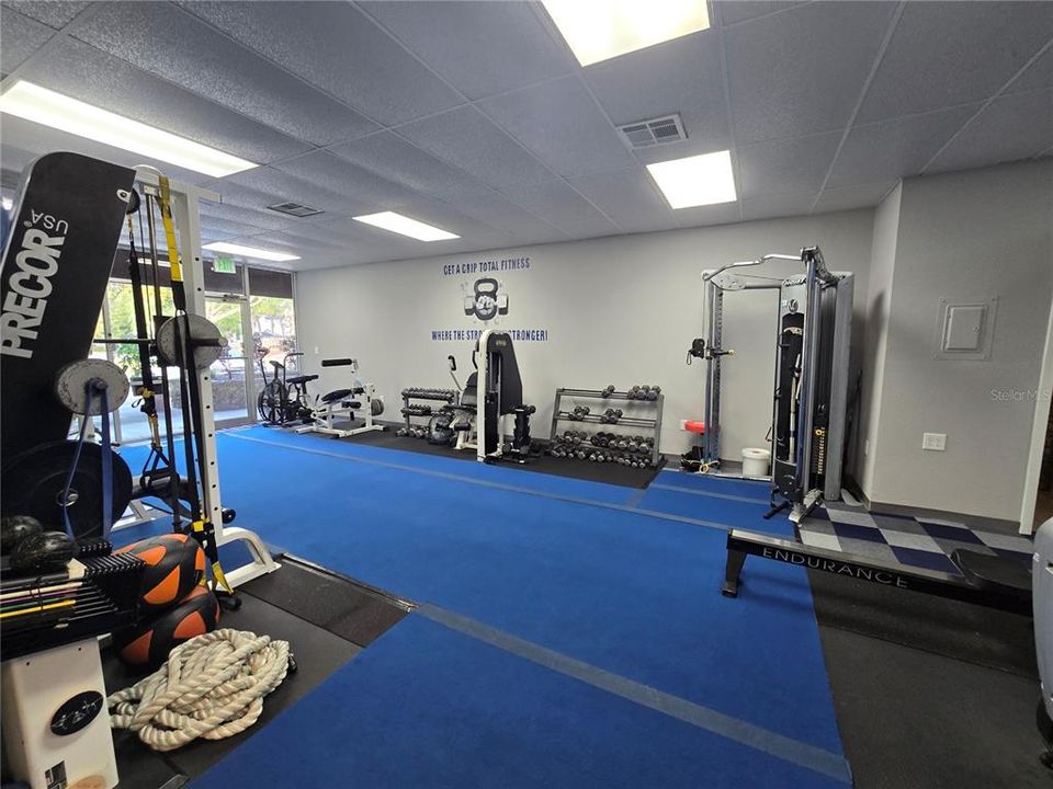 На продажу: $139,900 (0 спален, 0 ванн, 714 Квадратных фут)