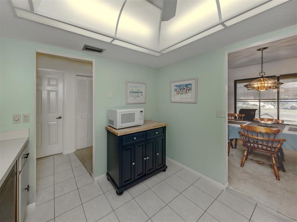 На продажу: $179,500 (2 спален, 2 ванн, 1222 Квадратных фут)