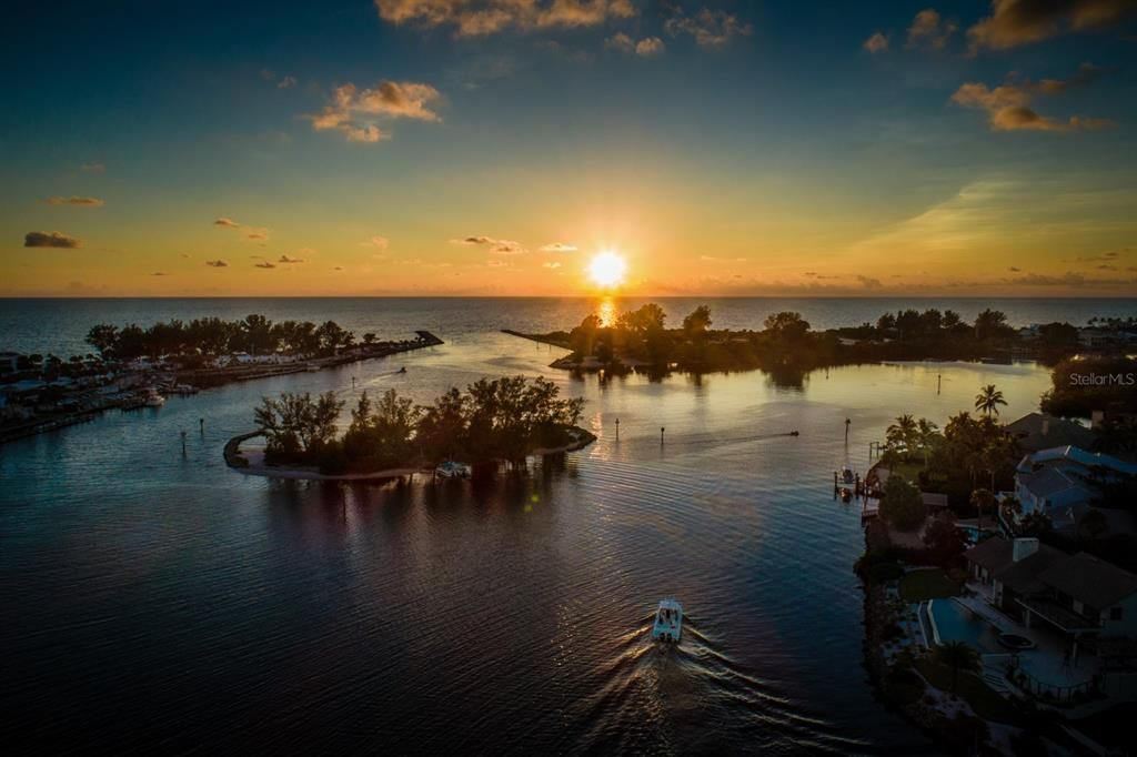 На продажу: $179,500 (2 спален, 2 ванн, 1222 Квадратных фут)