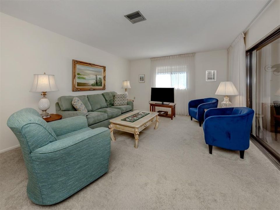 На продажу: $179,500 (2 спален, 2 ванн, 1222 Квадратных фут)