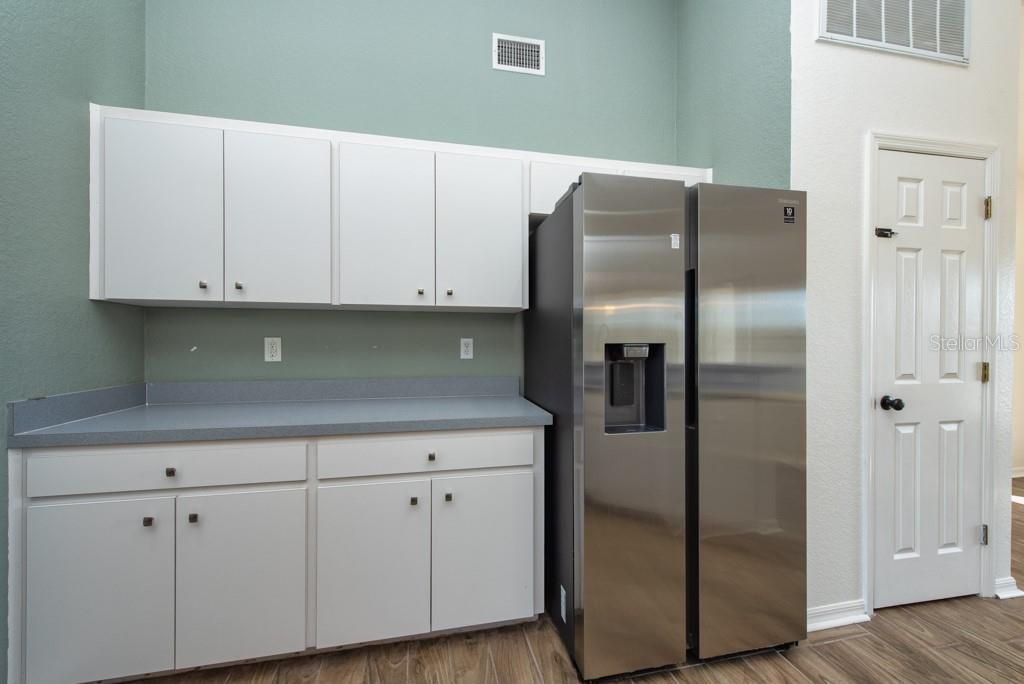 待售: $370,000 (3 贝兹, 2 浴室, 1859 平方英尺)