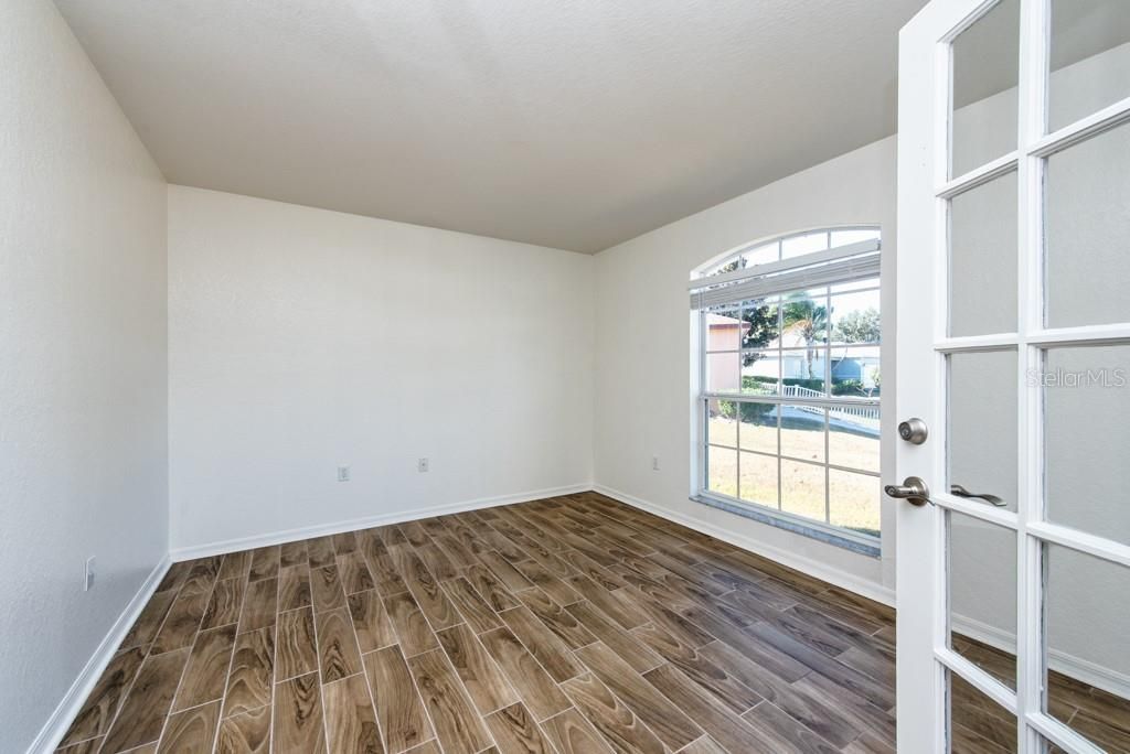 待售: $370,000 (3 贝兹, 2 浴室, 1859 平方英尺)